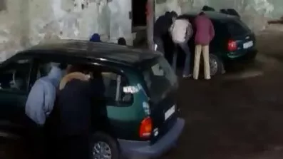 Апетитна латиноамериканка в масці дає порно відео скачати безкоштовно Аматорський Мінет