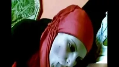 Азіатка не заперечує проти анального траха з секс безкоштовно деякими хлопцями