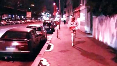 Молоду стюардесу жадібно секс відео безкоштовно трахнув чорношкірий пасажир