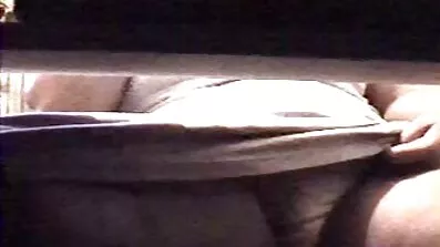 Обличчя дівчини залито спермою після відео порно безкоштовно грубої групової ебли. робота
