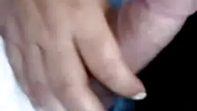 Хлопець в окулярах з відео порно безкоштовно великими цицьками робить чарівну мінет. робота для чоловіків