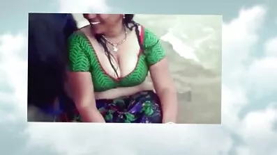 Доглянута блондинка в корсеті секс відео безкоштовно і панчохах віддається чоловікові у ванні
